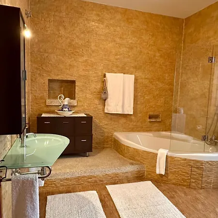 Guest house Casas Do Rio Cossourado (Braga)