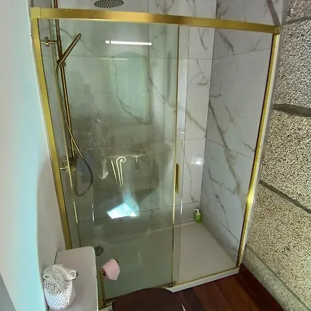 Casas Do Rio Cossourado (Braga)