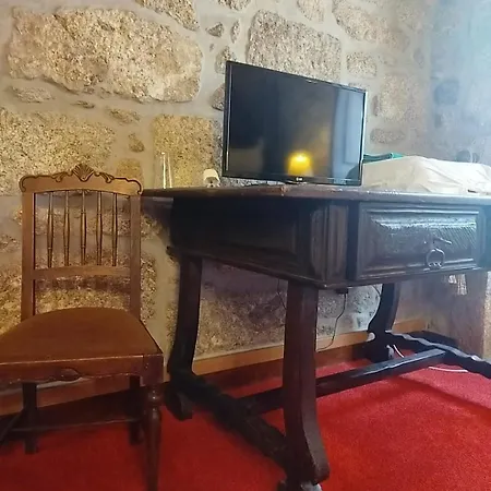 Casas Do Rio Cossourado (Braga)