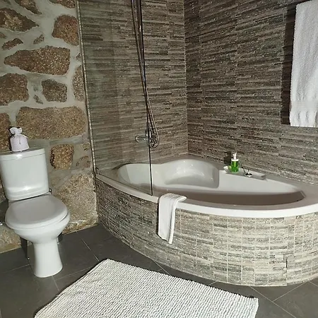 Casas Do Rio Affittacamere Cossourado (Braga)