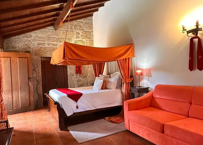 Guest house Casas Do Rio Cossourado (Braga)