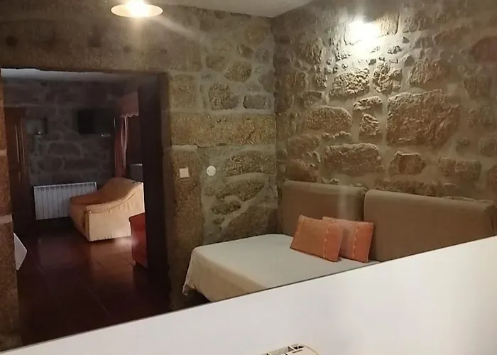 Guest house Casas Do Rio Cossourado (Braga)