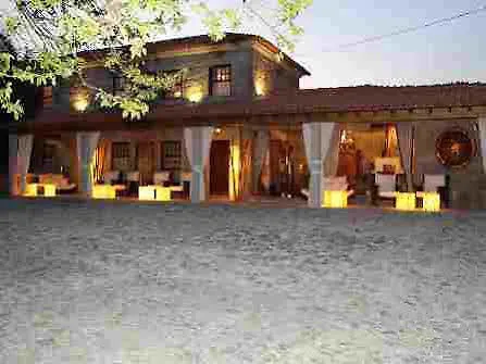 Casas Do Rio Cossourado (Braga)